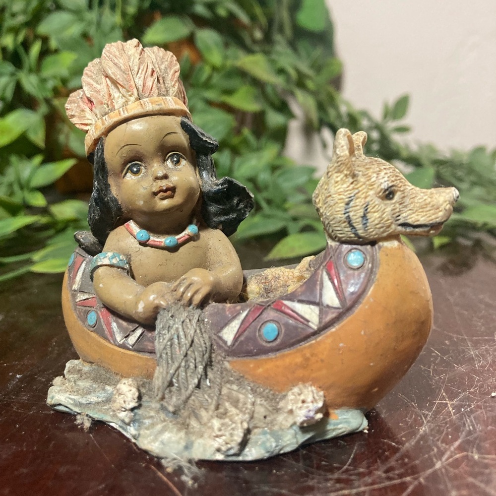 VTG Native American Baby On Canoe 3” X 3.5”